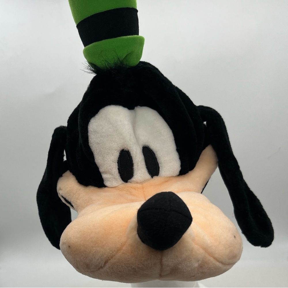 Authentic Walt Disney World Goofy Plush Adjustable Youth Hat EUC